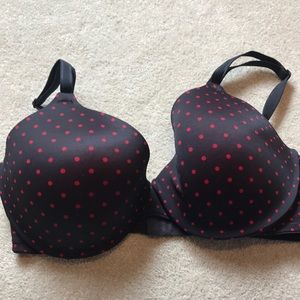 Gorgeous polka dot bra by Warners 34D
